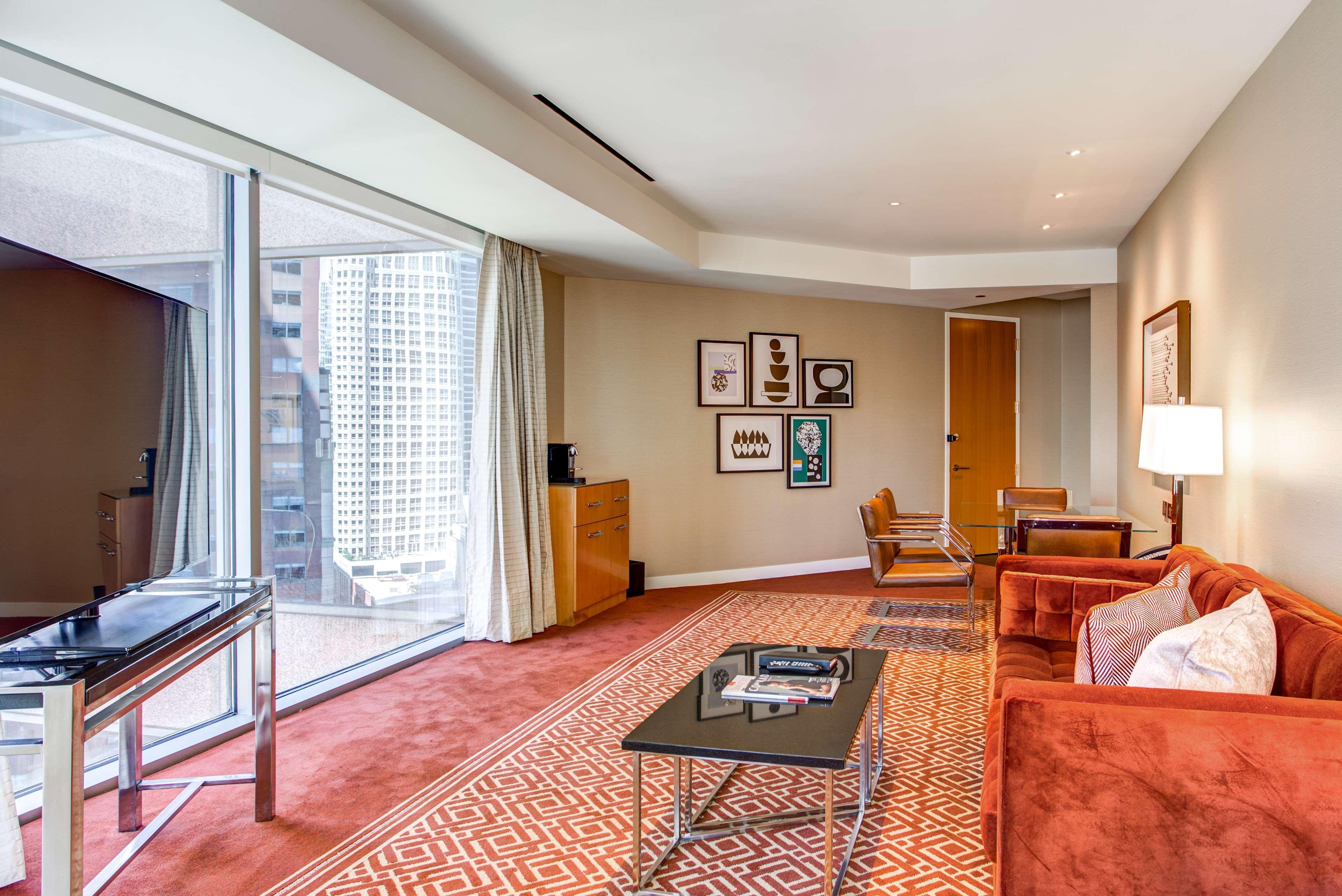Residence Inn By Marriott Chicago Downtown Magnificent Mile מראה חיצוני תמונה