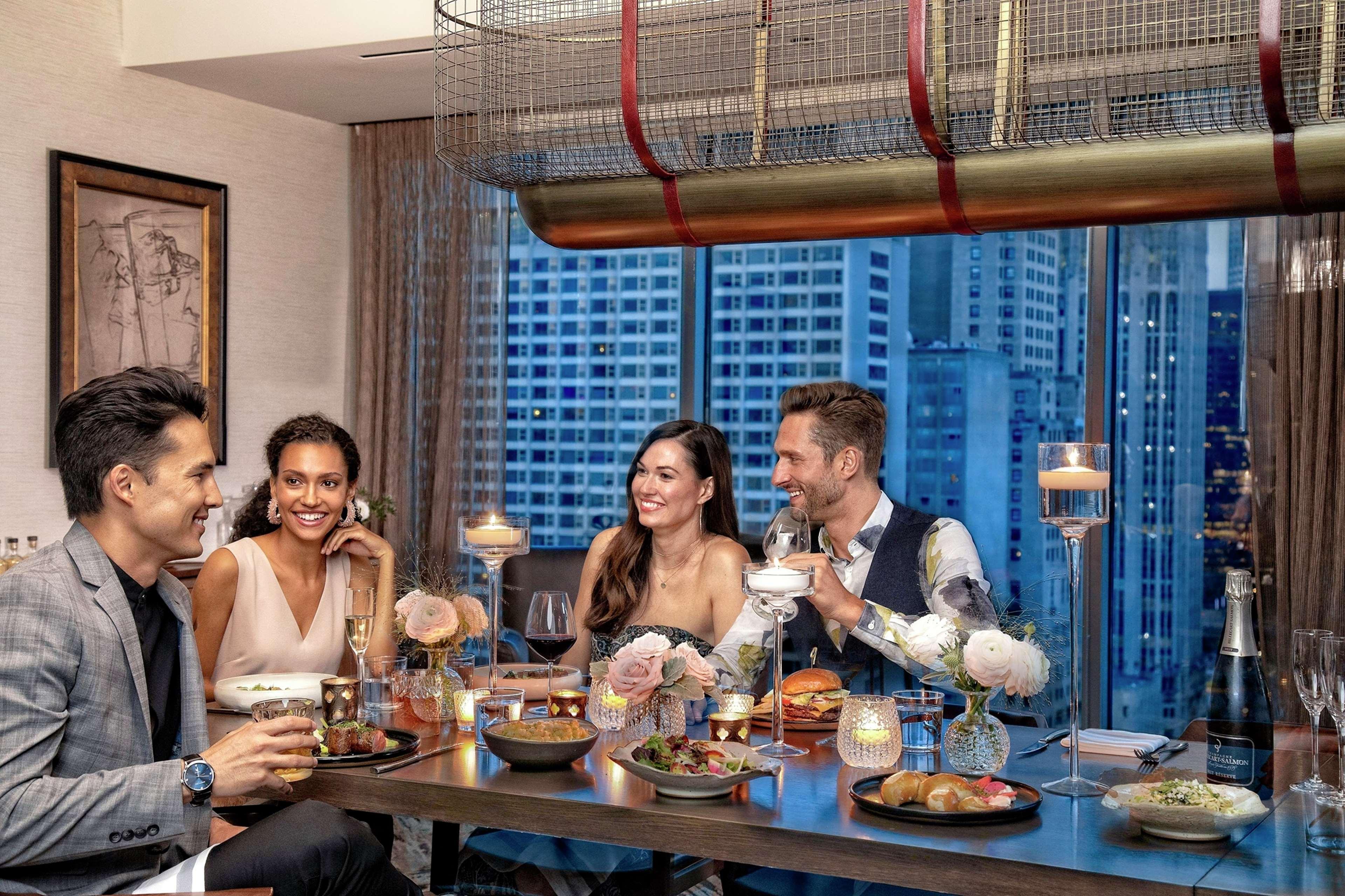 Residence Inn By Marriott Chicago Downtown Magnificent Mile מראה חיצוני תמונה