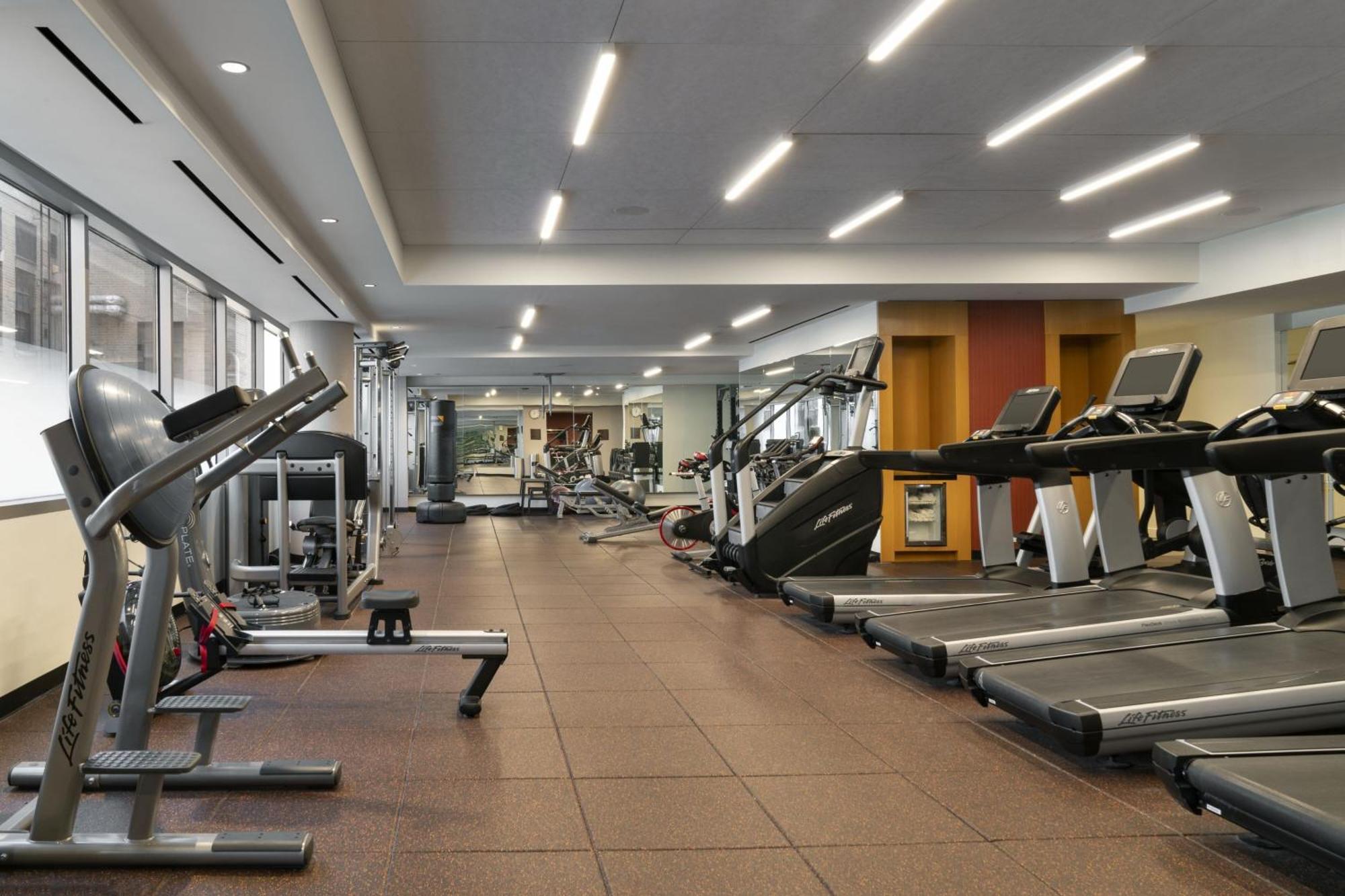 Residence Inn By Marriott Chicago Downtown Magnificent Mile מראה חיצוני תמונה