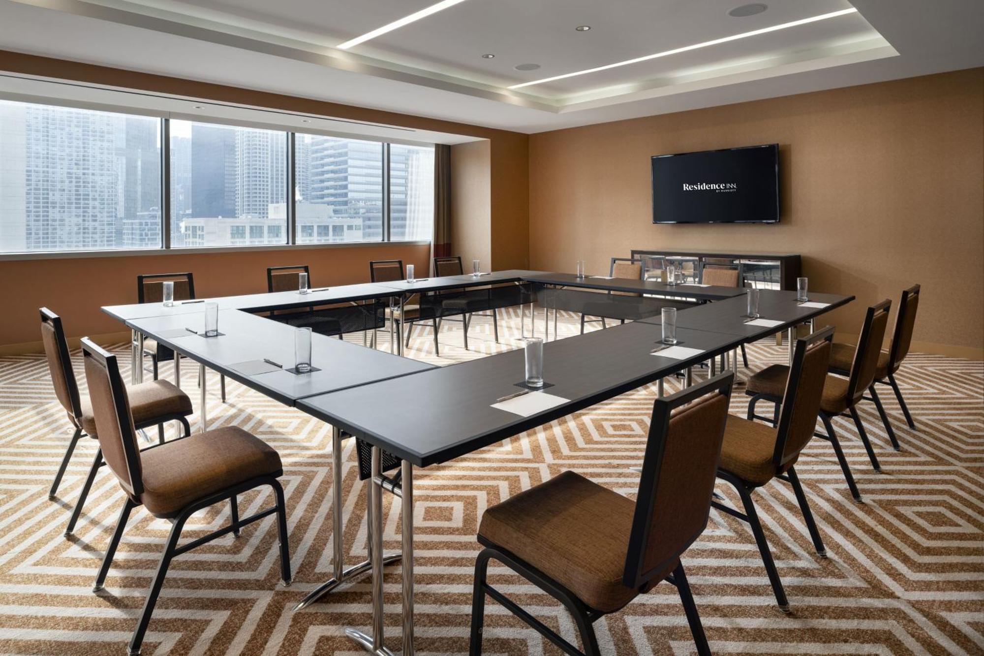 Residence Inn By Marriott Chicago Downtown Magnificent Mile מראה חיצוני תמונה