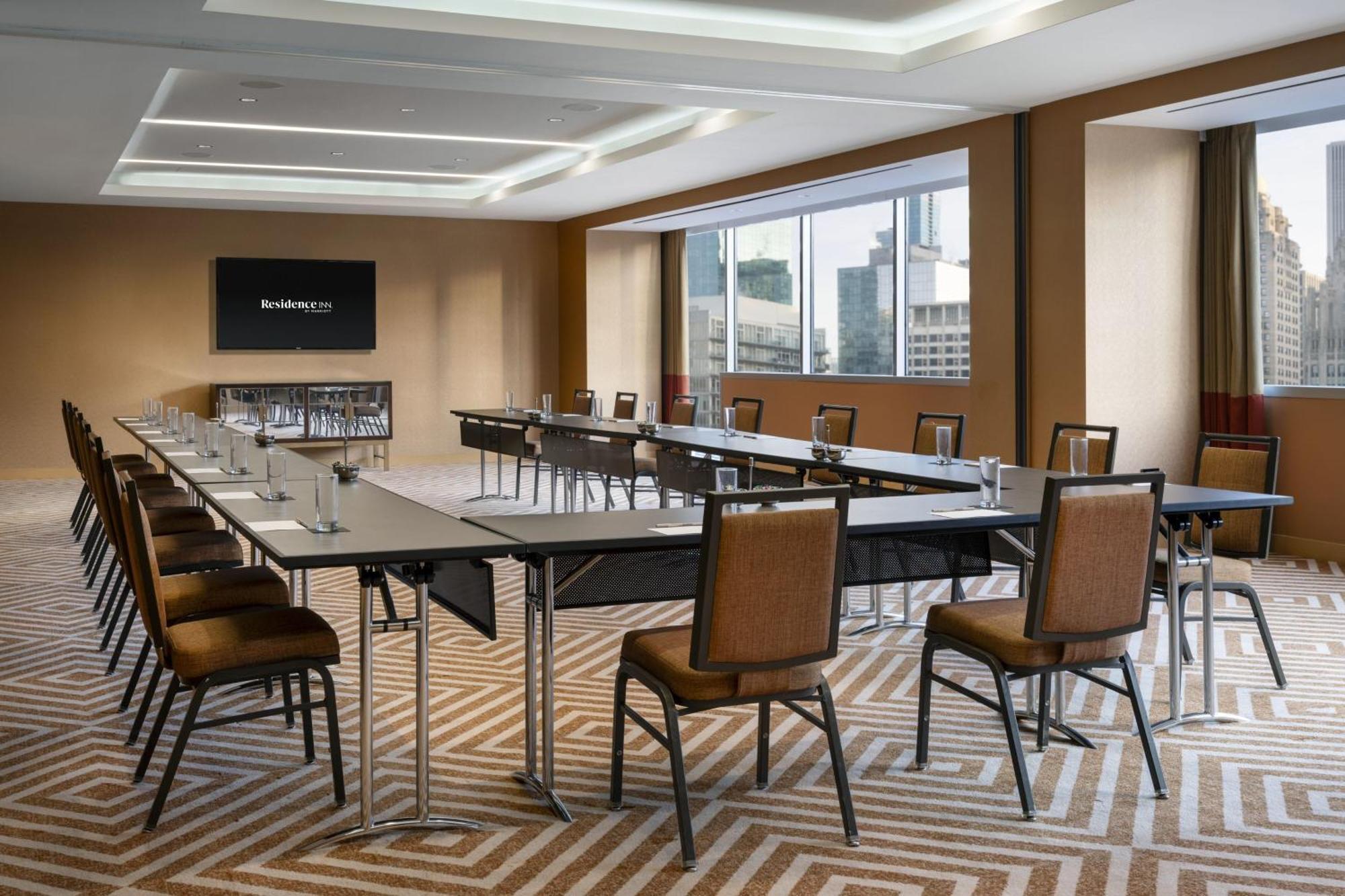 Residence Inn By Marriott Chicago Downtown Magnificent Mile מראה חיצוני תמונה