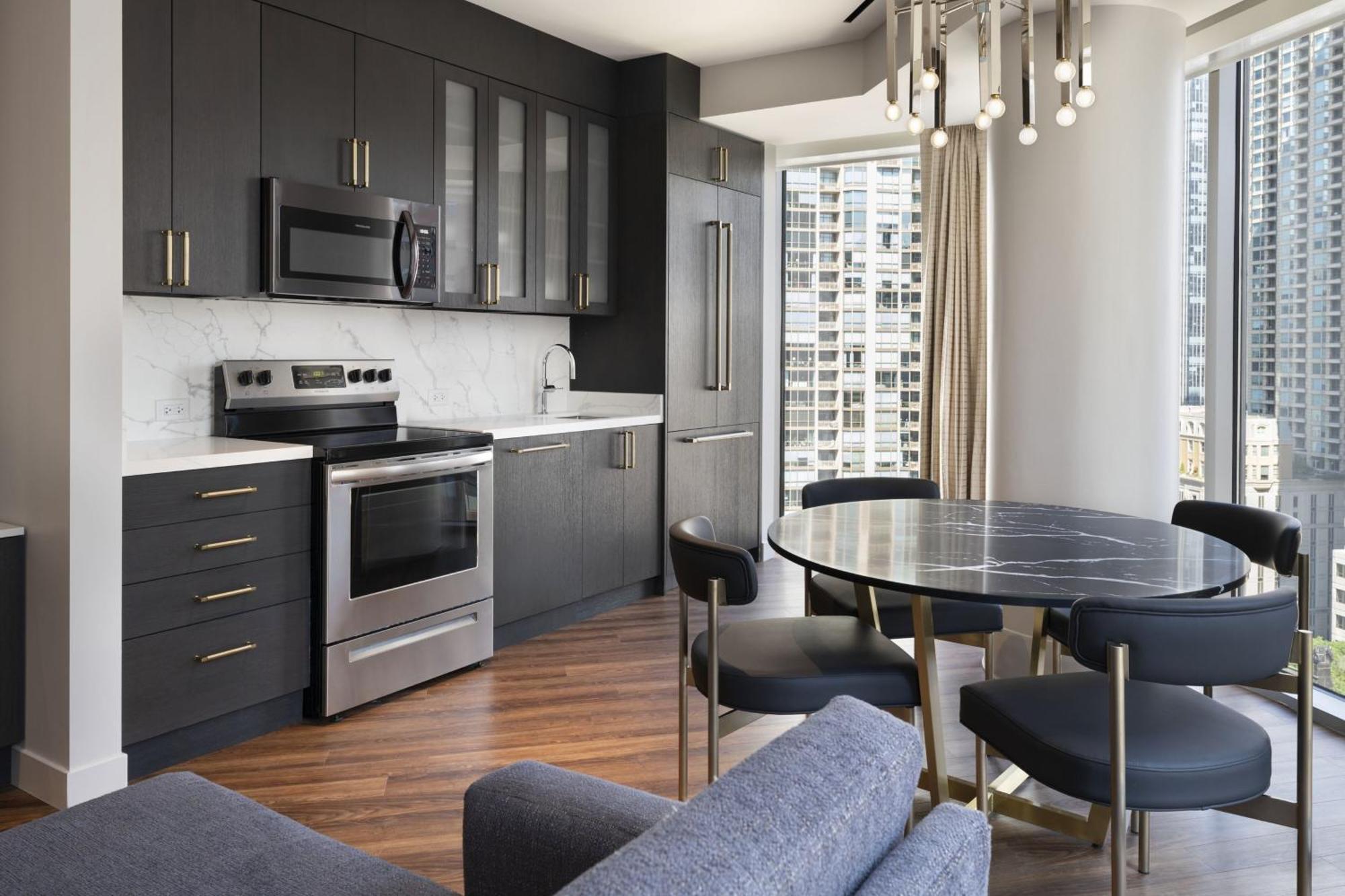 Residence Inn By Marriott Chicago Downtown Magnificent Mile מראה חיצוני תמונה